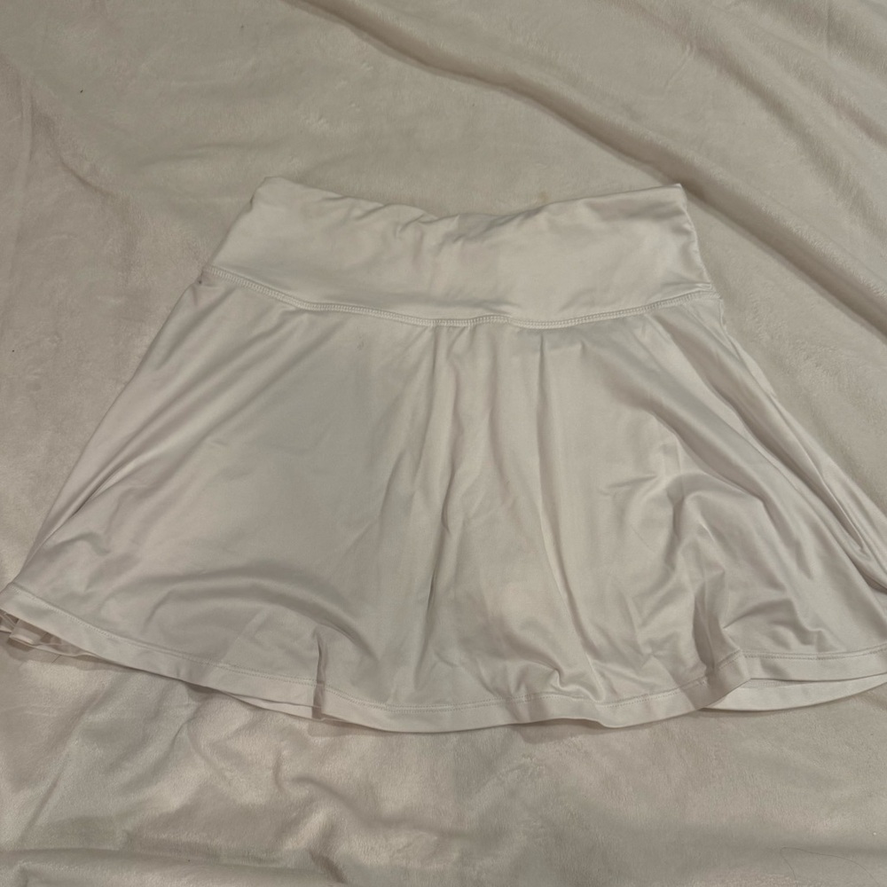 women’s white mini skirt